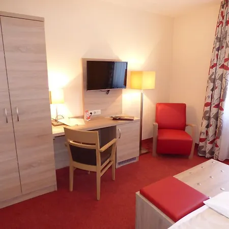 施特劳斯酒店 3*