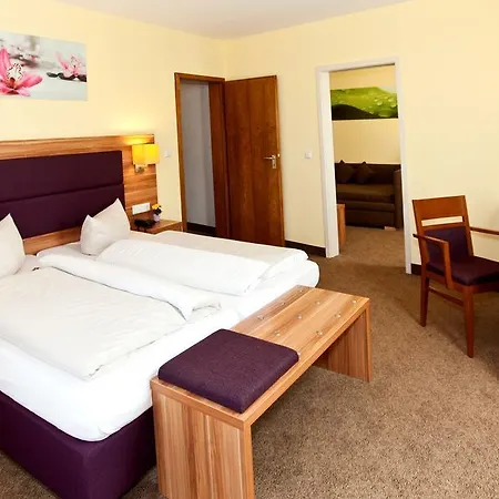 Hotel Strauss Hof (Bavaria)