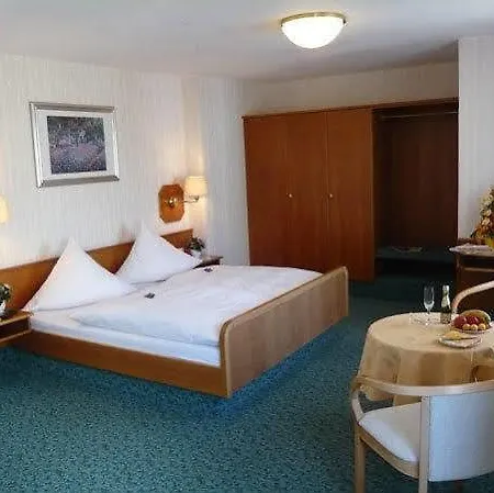 Strauss Hotel